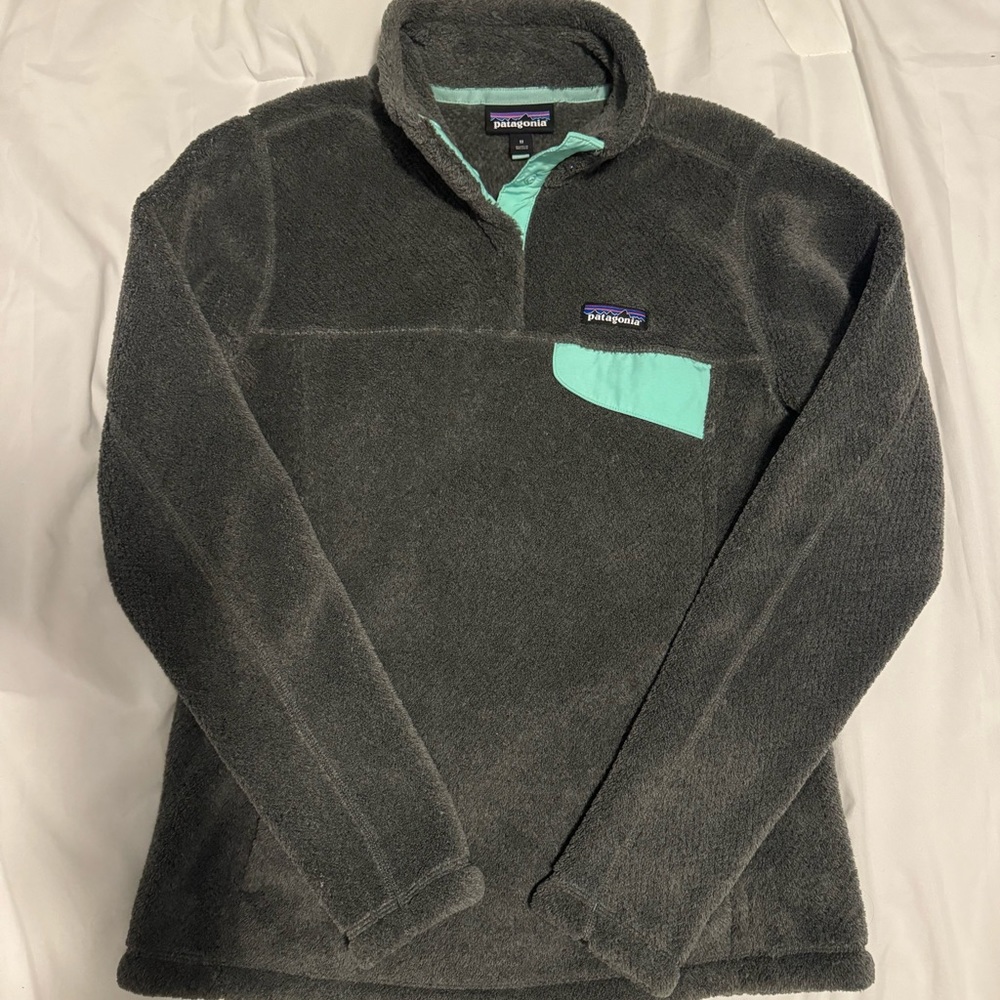 Women’s Patagonia Re-Tool Snap- T fleece, size Medium
